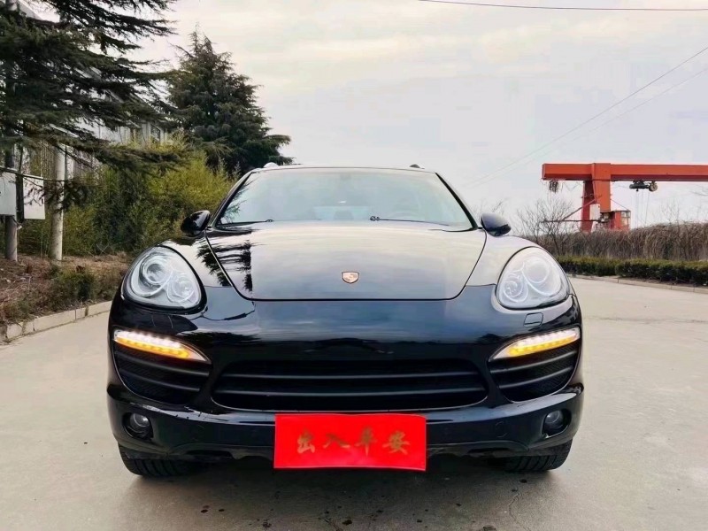 东营12年保时捷卡宴1