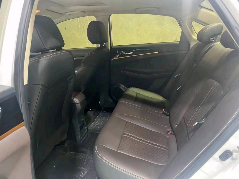 衡陽19年長安汽車逸動8
