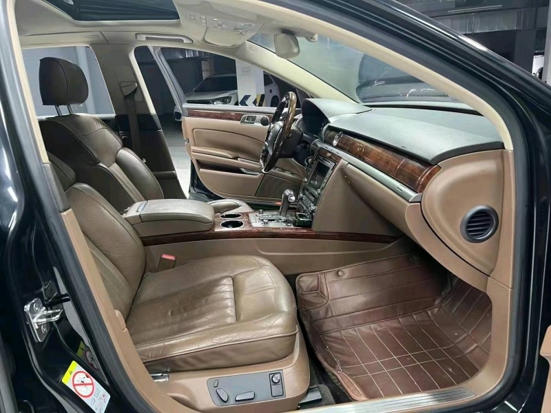 成都13年大众辉腾3