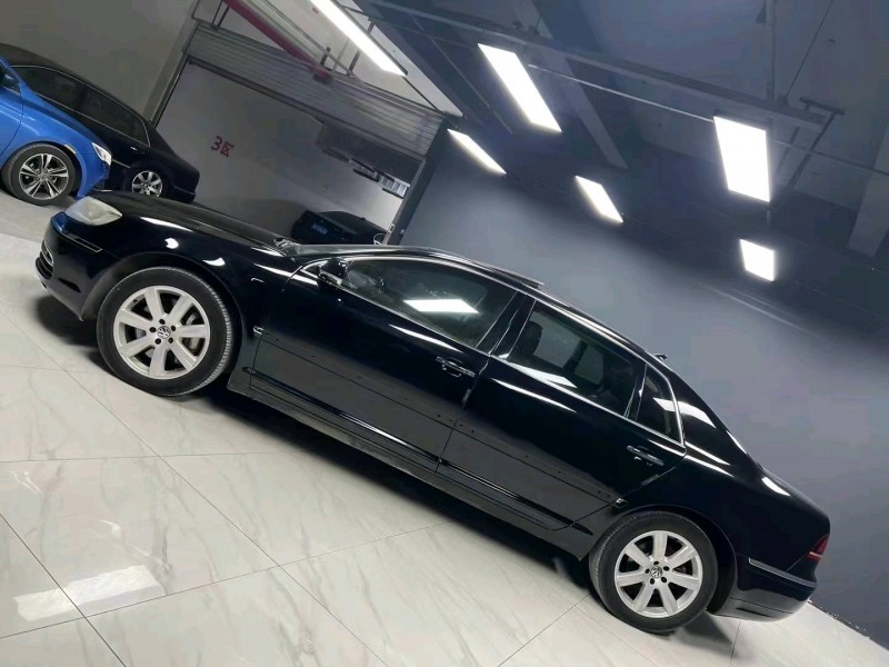 成都13年大众辉腾6