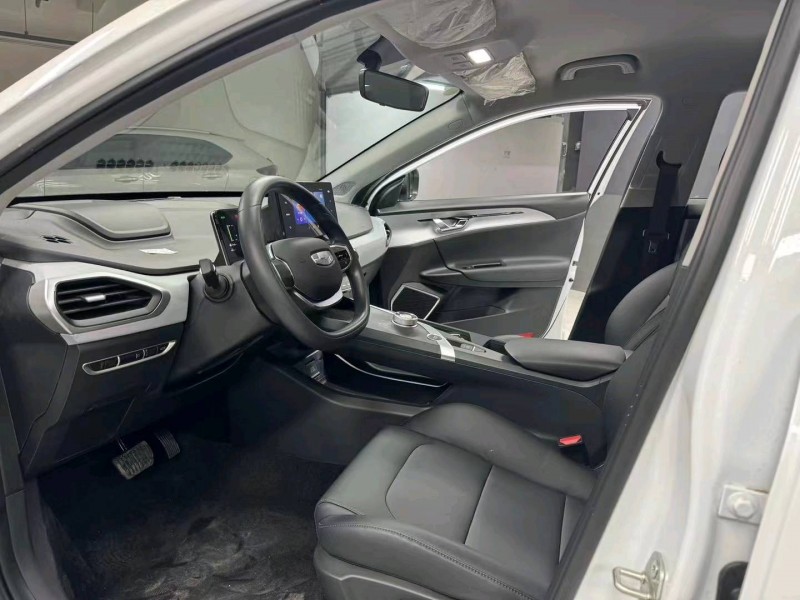 成都24年吉利几何6