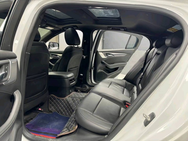 成都21年凯迪拉克CT56