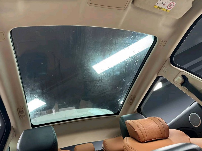 成都16年路虎极光2