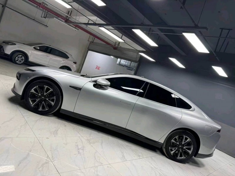 成都21年小鵬汽車p73