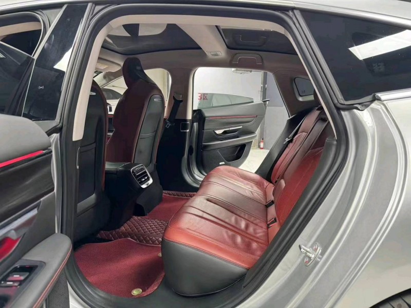 成都21年小鵬汽車p75