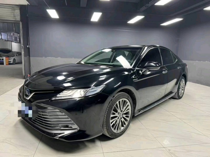 成都19年丰田凯美瑞2