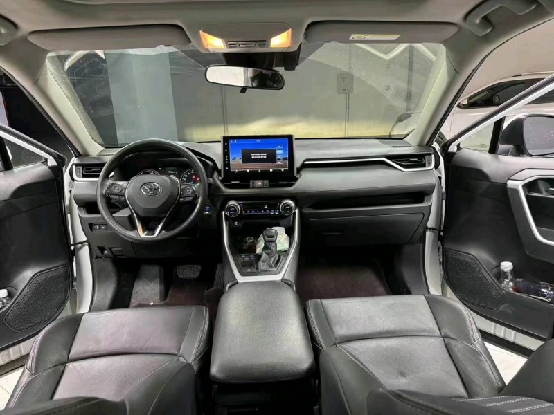 成都20年丰田威兰达4