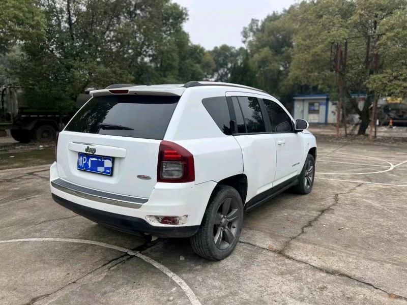 新余15年Jeep指南者3