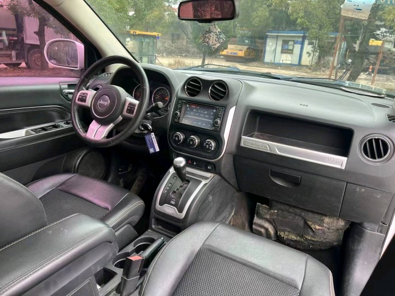 新余15年Jeep指南者7