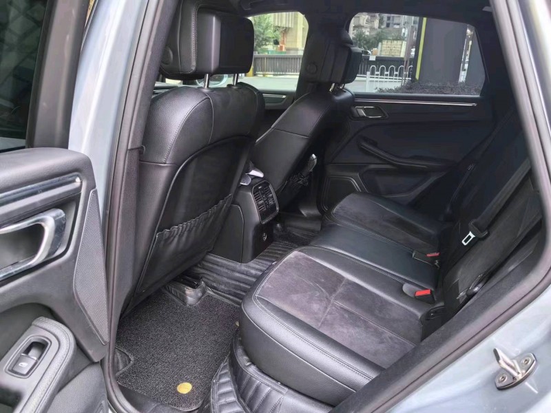 珠海20年保时捷Macan4