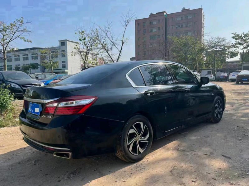 汕头18年本田雅阁5