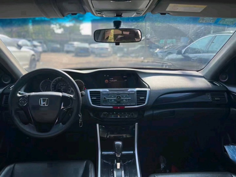 汕头18年本田雅阁7