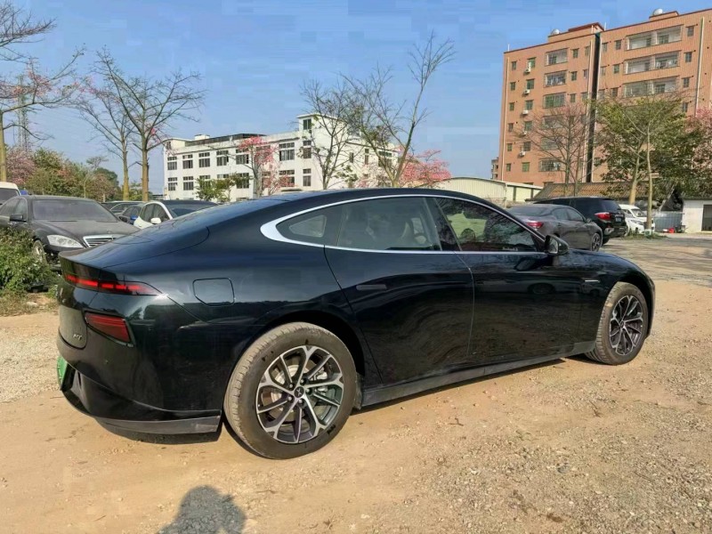 廣州23年小鵬汽車p75