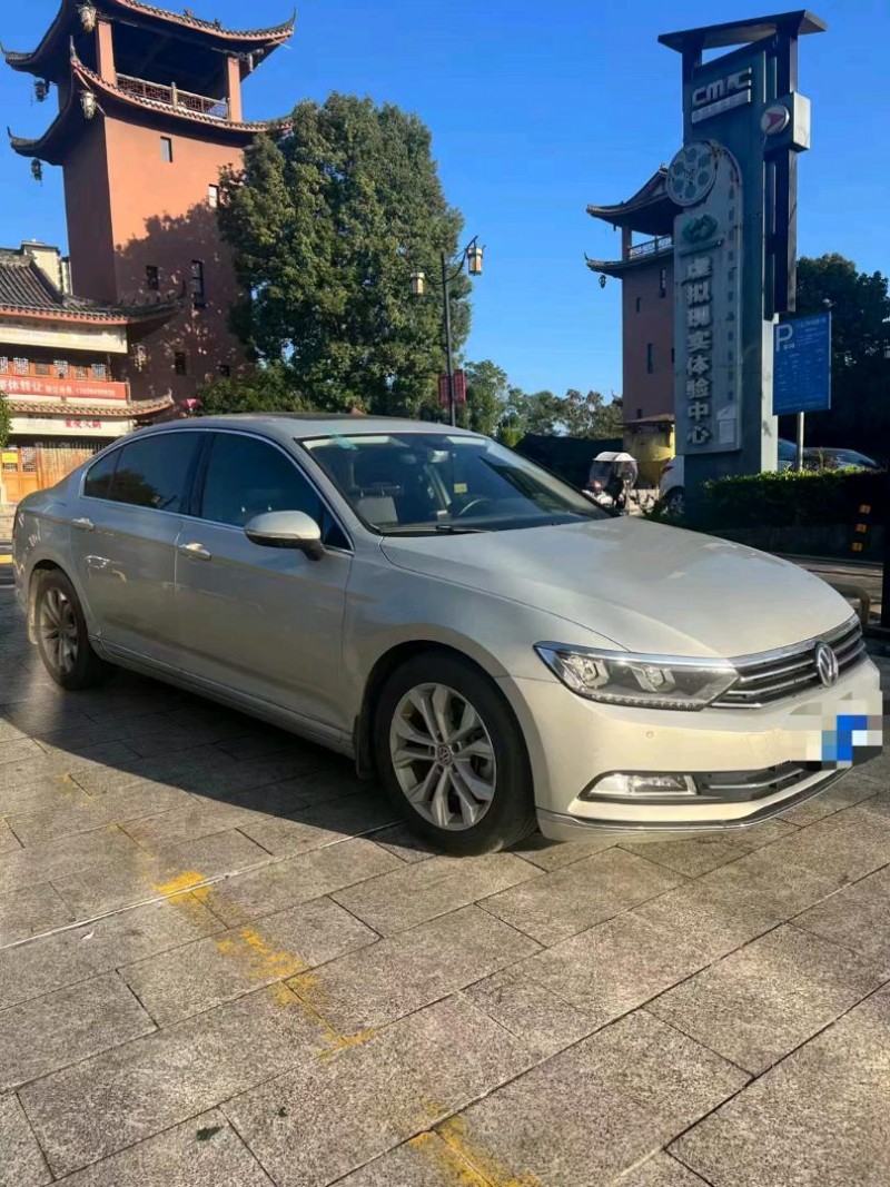 重庆18年大众迈腾5