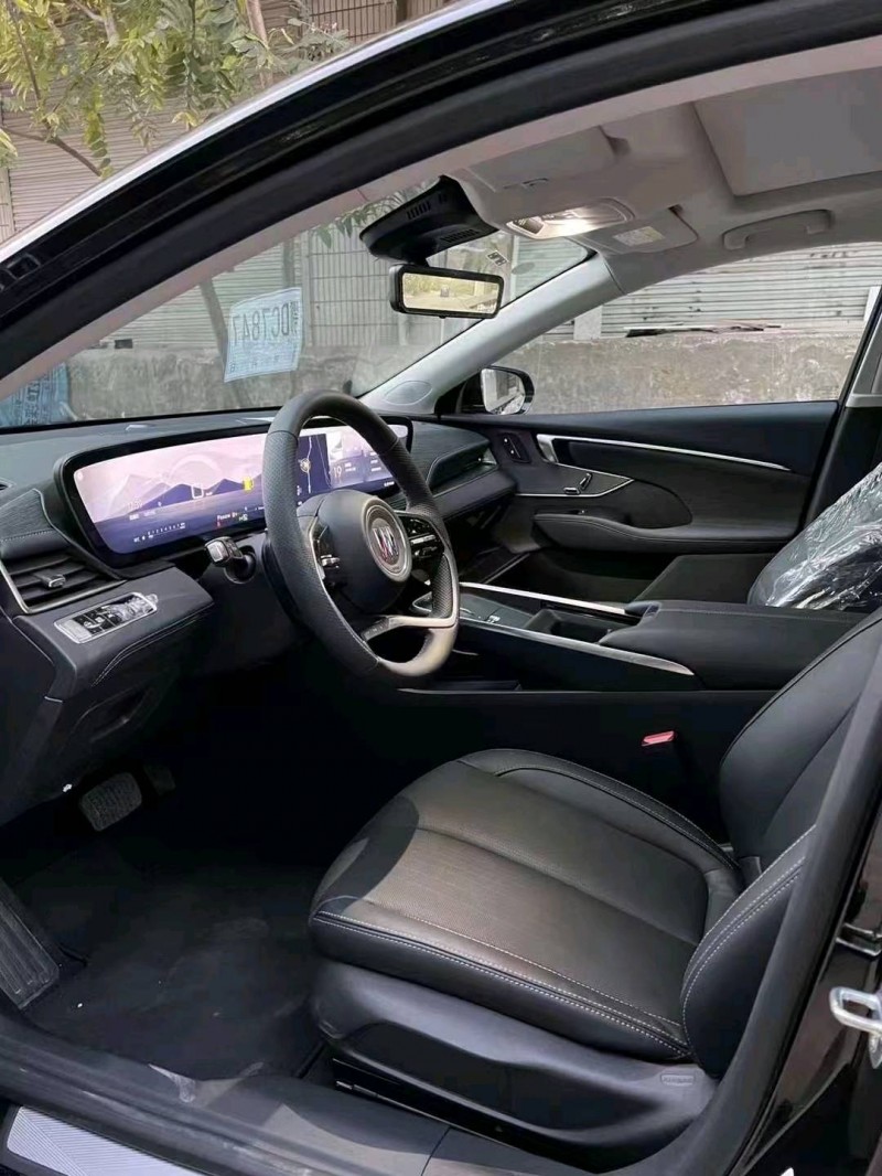 邯郸23年别克君越4