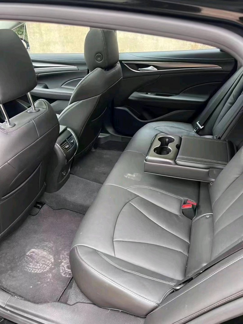 邯郸23年别克君越6