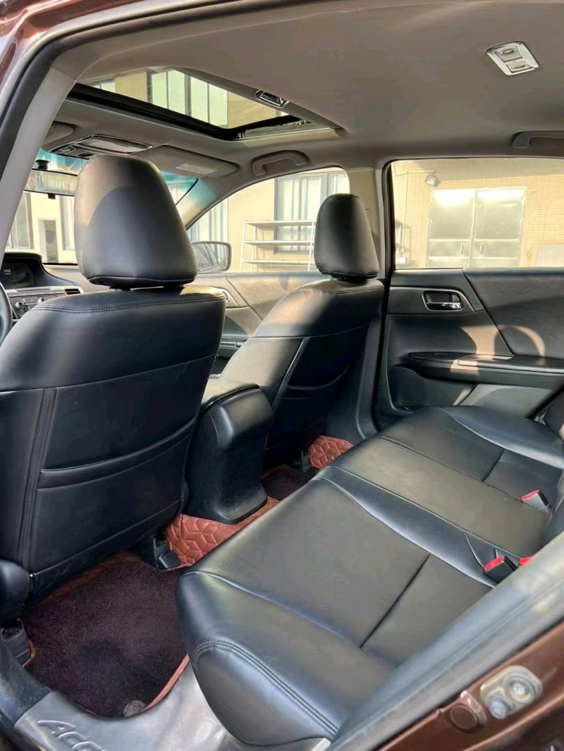 江门16年本田雅阁5