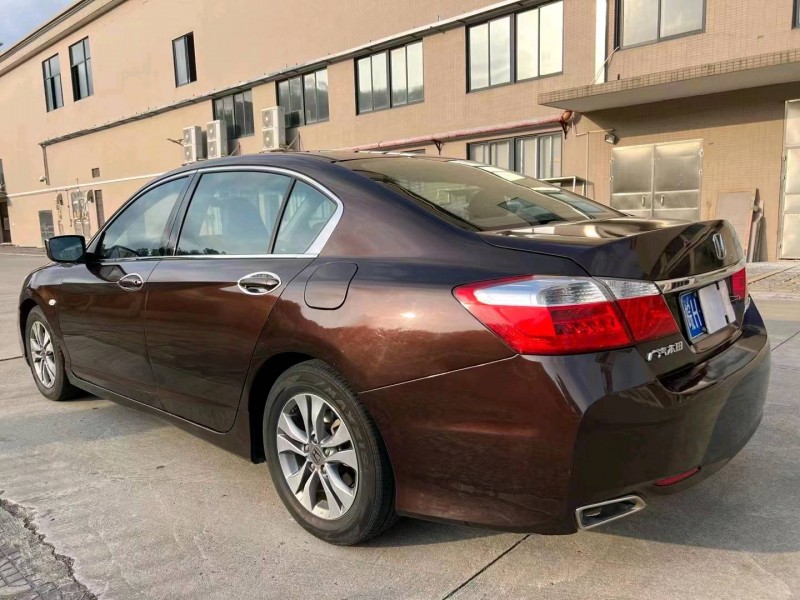 江门16年本田雅阁7