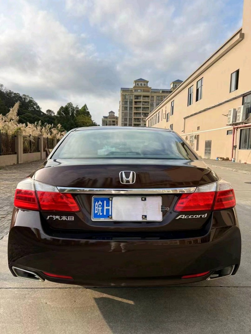 江门16年本田雅阁9