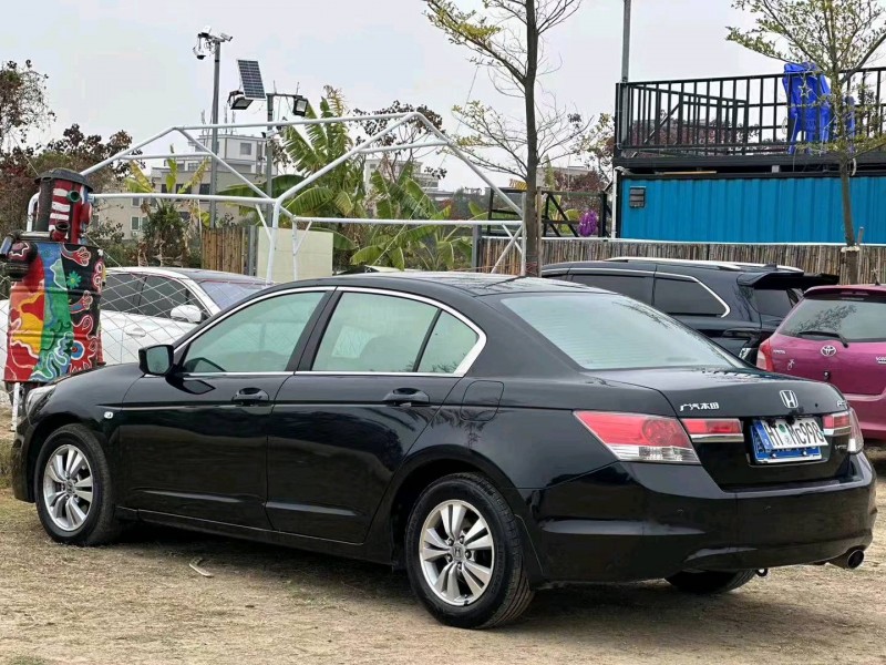 汕头11年本田雅阁7