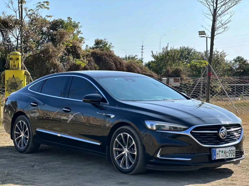 汕头20年别克君越2