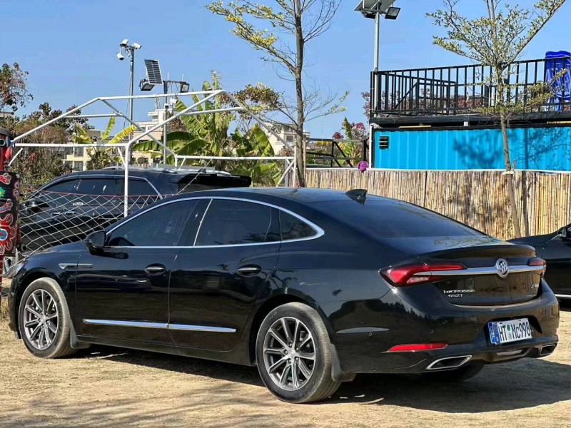 汕头20年别克君越7