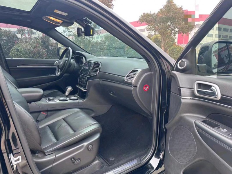 盐城20年Jeep大切诺基5