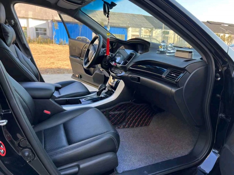 徐州17年本田雅阁5