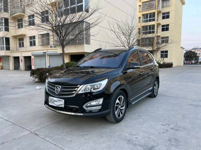 徐州16年寶駿5602