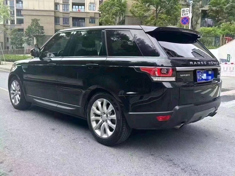 广州18年路虎揽胜运动8