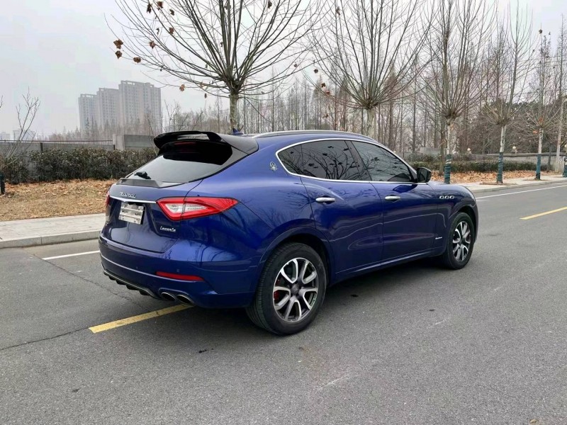 徐州18年玛莎拉蒂Levante8