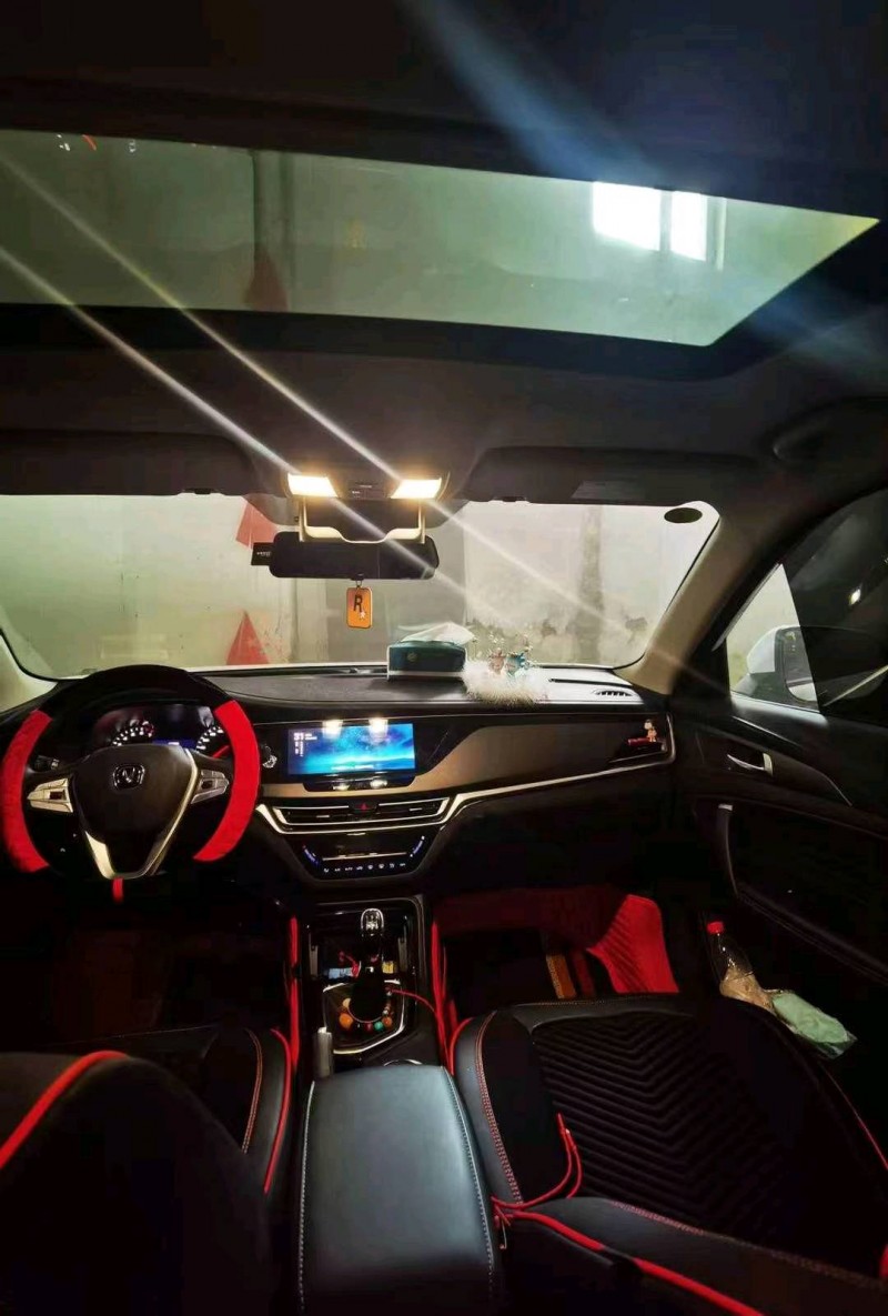 包頭23年長安汽車CS354