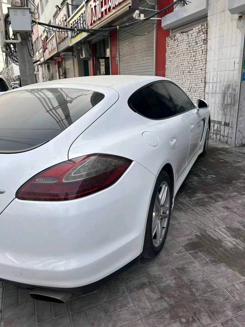 邯郸13年保时捷帕拉梅拉3