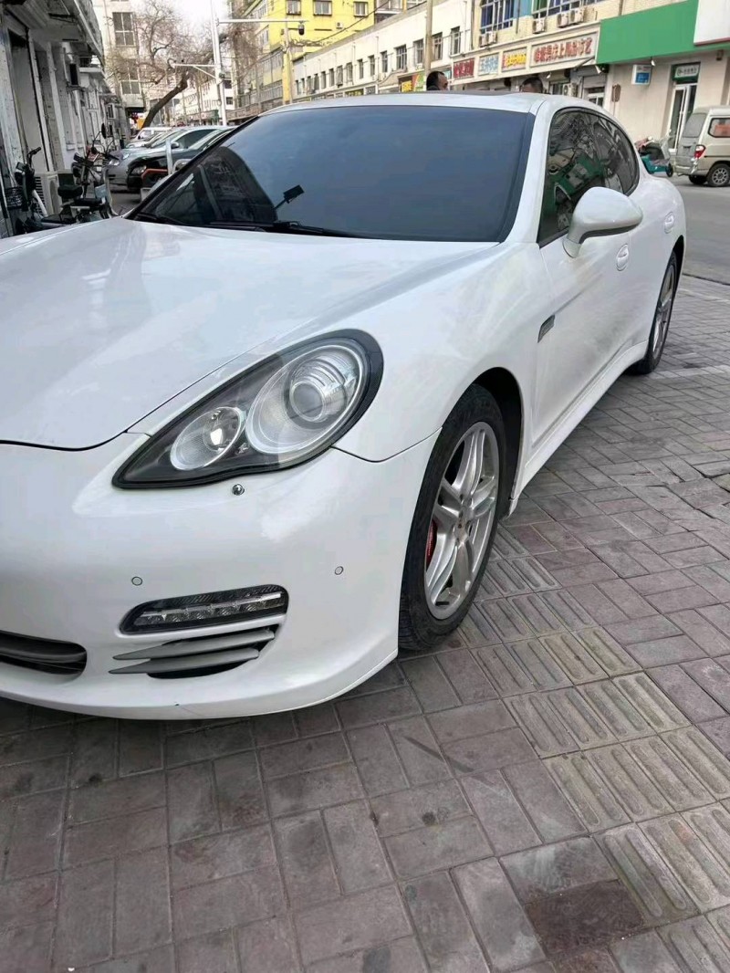 邯郸13年保时捷帕拉梅拉7