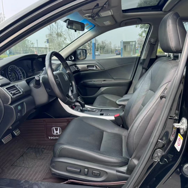 东莞15年本田雅阁4