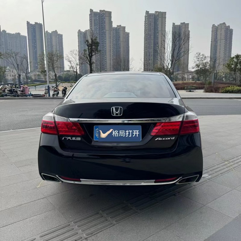 东莞15年本田雅阁9