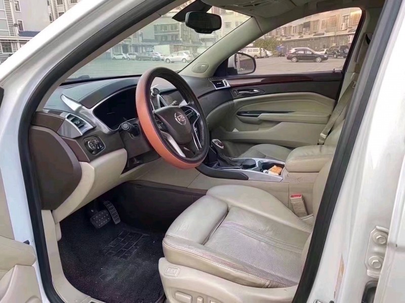 珠海14年凯迪拉克SRX9