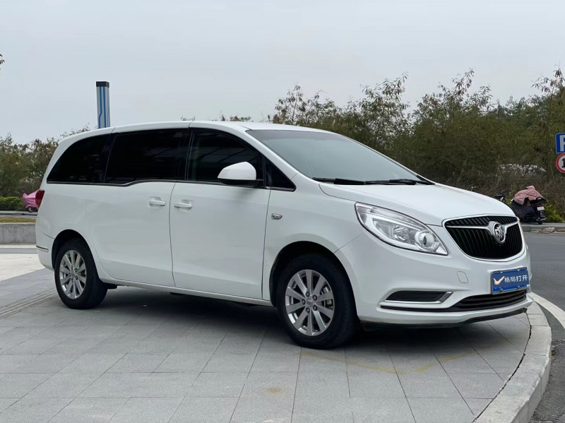 东莞19年别克GL82