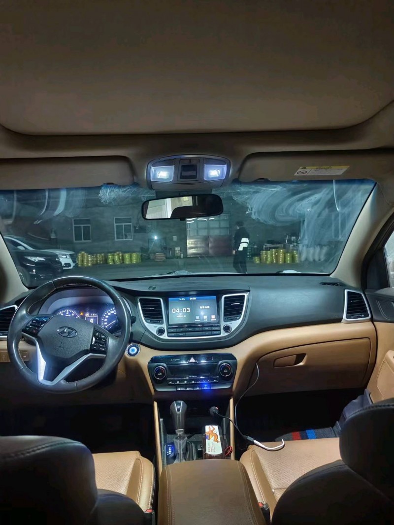 邯郸16年现代途胜5