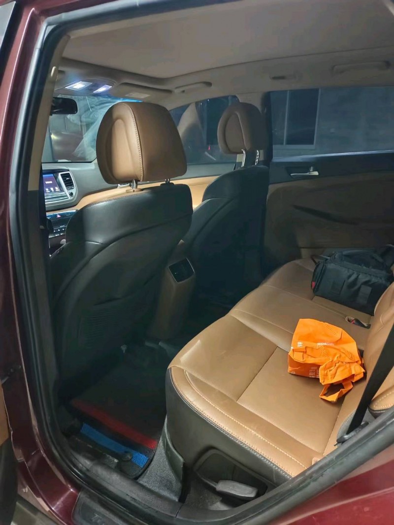 邯郸16年现代途胜6