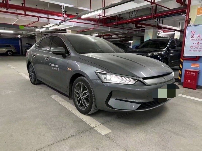 重庆23年比亚迪秦2