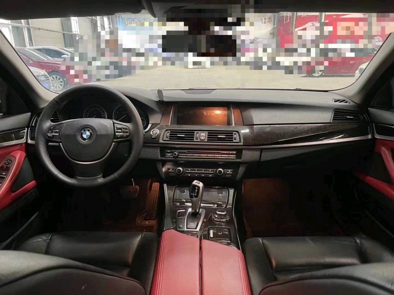 济宁13年宝马5系6