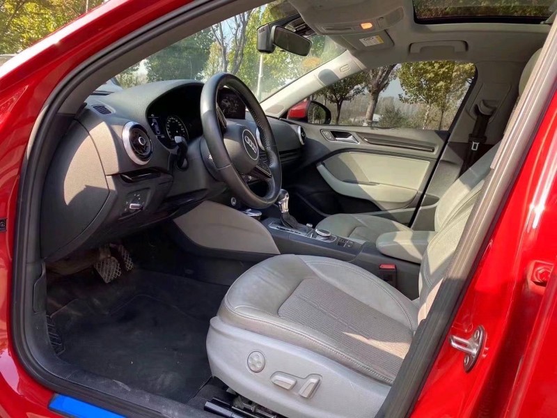 济宁18年奥迪A35