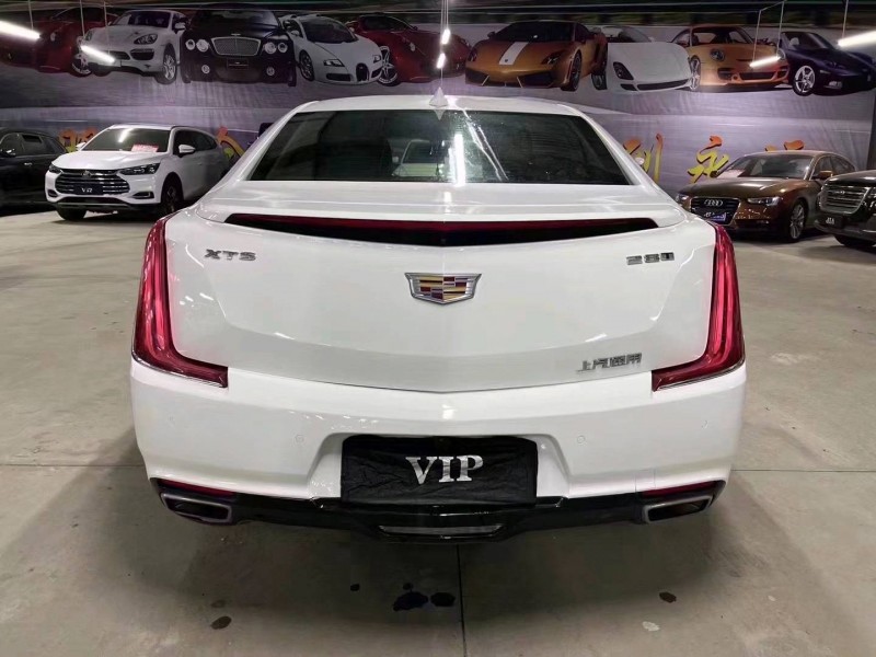 济宁18年凯迪拉克XTS9