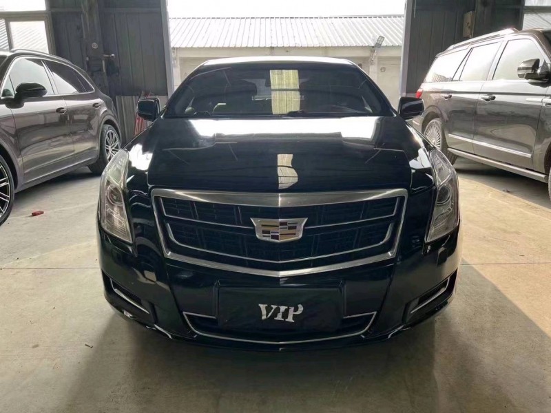 济宁17年凯迪拉克XTS1