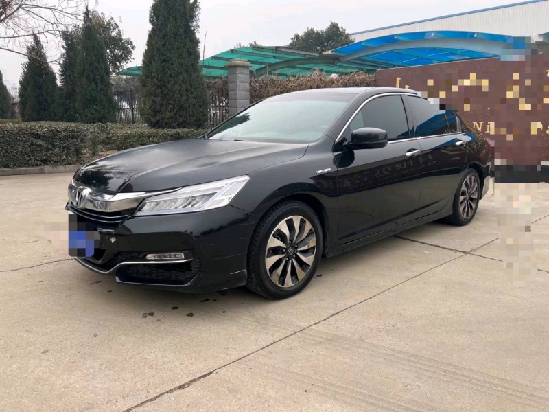 济宁18年本田雅阁3