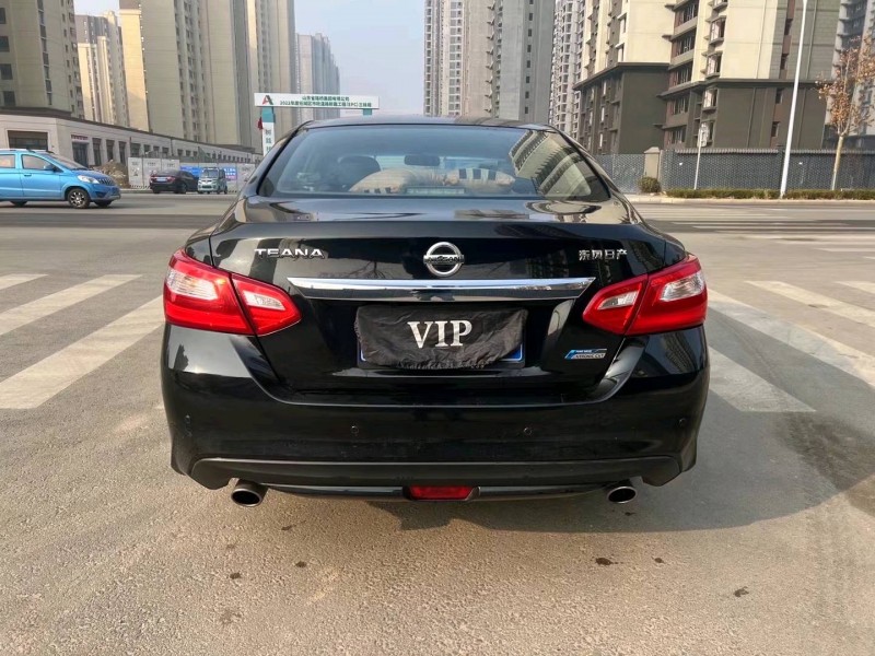 济宁16年日产天籁9