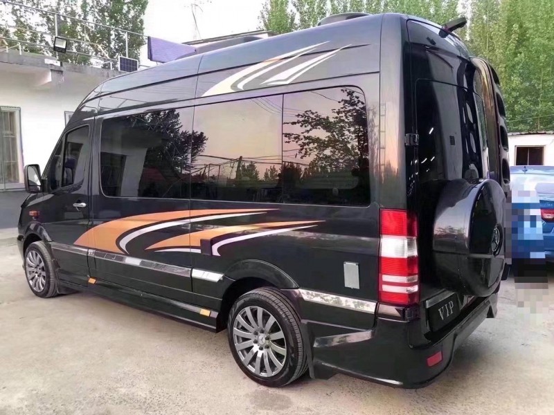 济宁14年奔驰斯宾特6