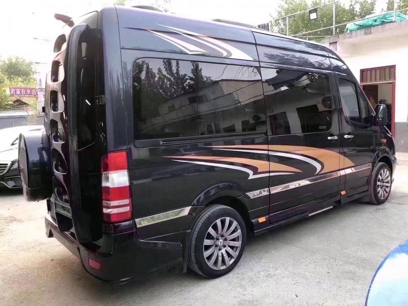 济宁14年奔驰斯宾特7