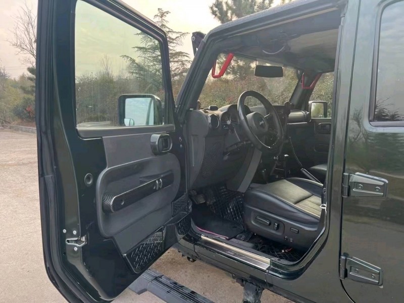 东营10年Jeep牧马人3